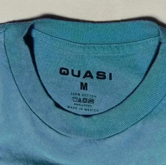 Quasi Skateboard, or snowboard Tee.  Men's Size M - Picture 3 of 5
